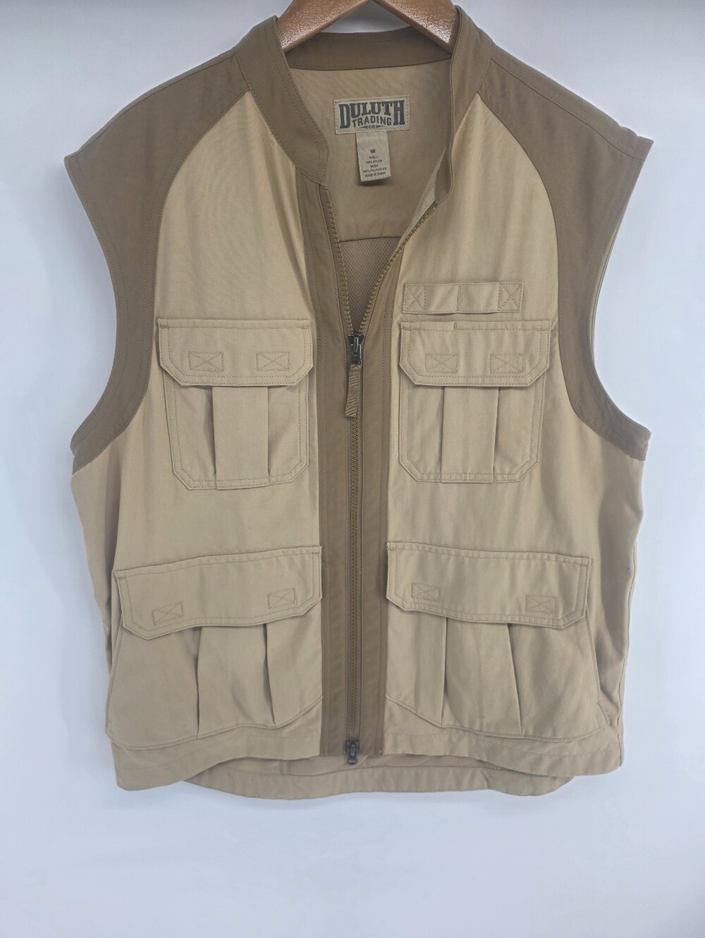 Duluth Trading Co Vest Mens M Tan Utility Multi-Pocket Fishing Mesh